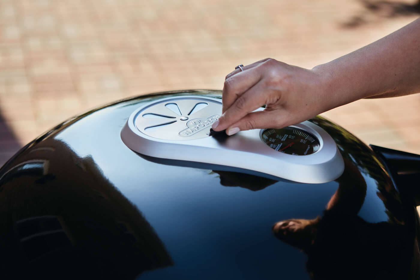 Napoleon PRO Charcoal Kettle Grill - Black